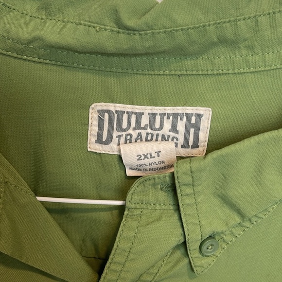 Duluth Trading Co Mens Green Short Sleeve Nylon Outdoor Hiking Shirt - Picture 2 of 8